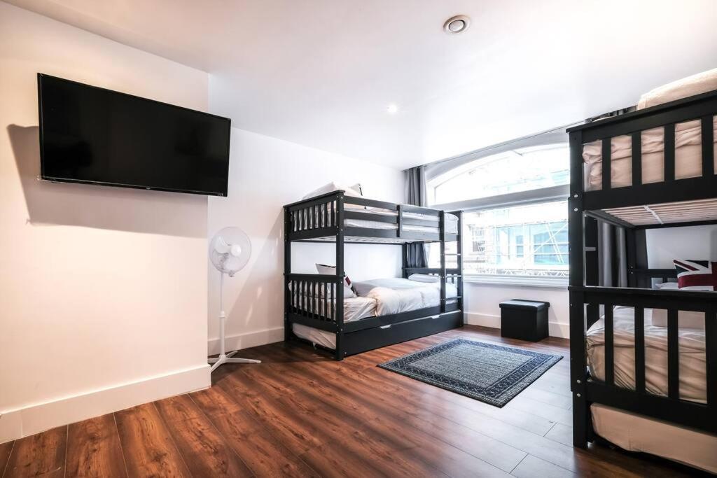 Spacious Apartment In Piccadilly Sleep 6 Vrb Лондон Экстерьер фото